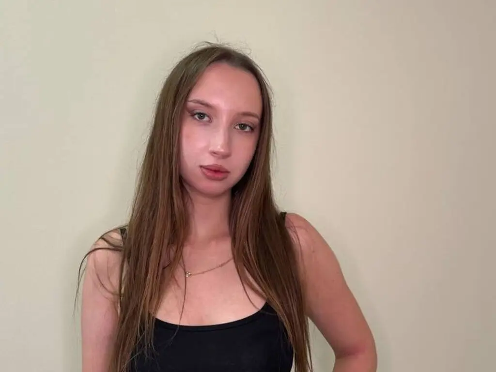Join WavaHascall’s Live Webcam Show