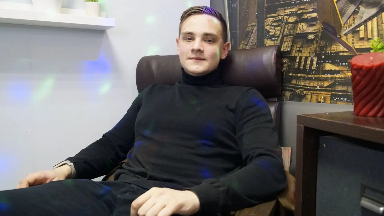 Join WilsonBall’s Live Webcam Show